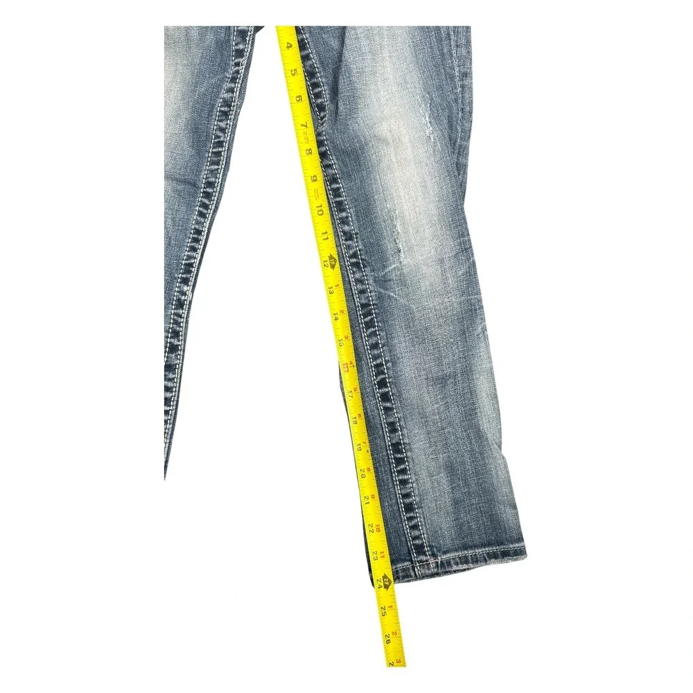 Miss Me Buckle Exclusive Cropped‎ Jeans 27 Medium Wash Embellished